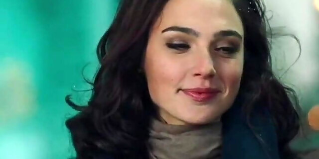 Gal Gadot Outside At Christmas Time.